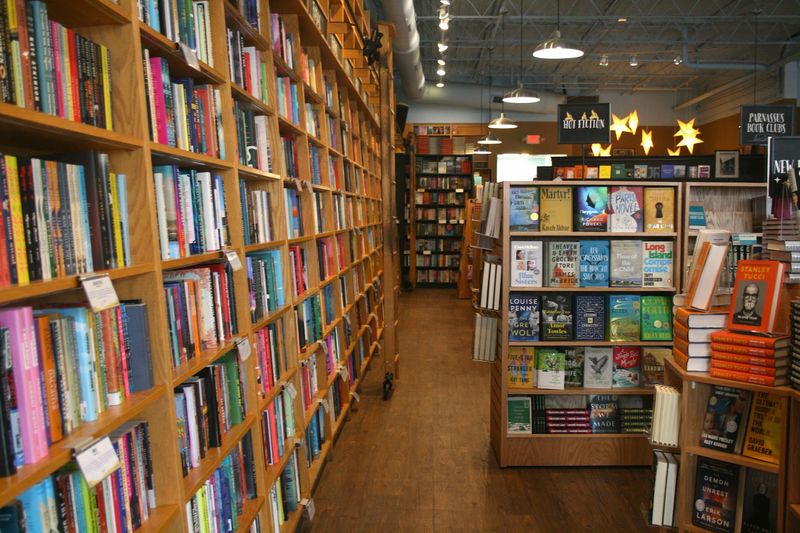 Tennessee's Most Irresistible Bookstores Are Made For Slow Browsing - Decor Hint Parnassus Books, Nashville