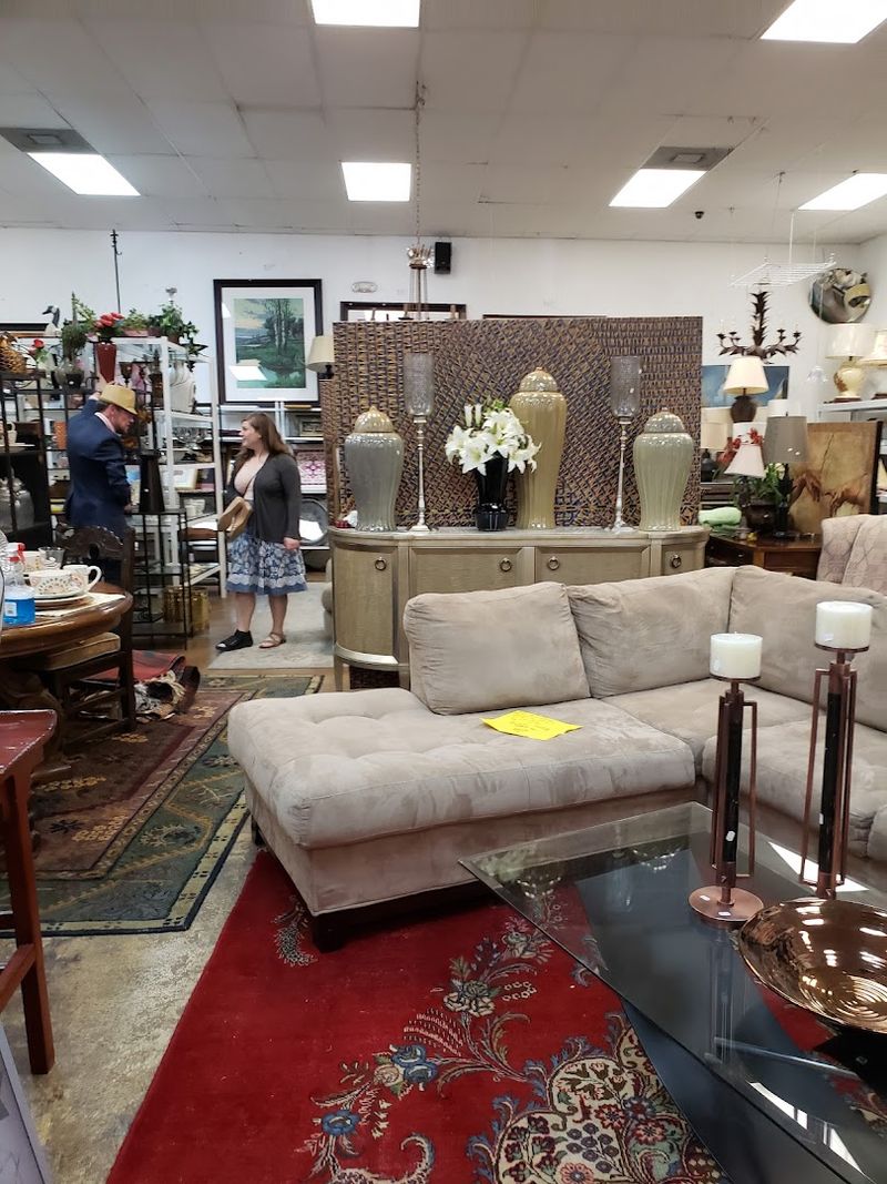 Genesis Benefit Thrift Store, Dallas