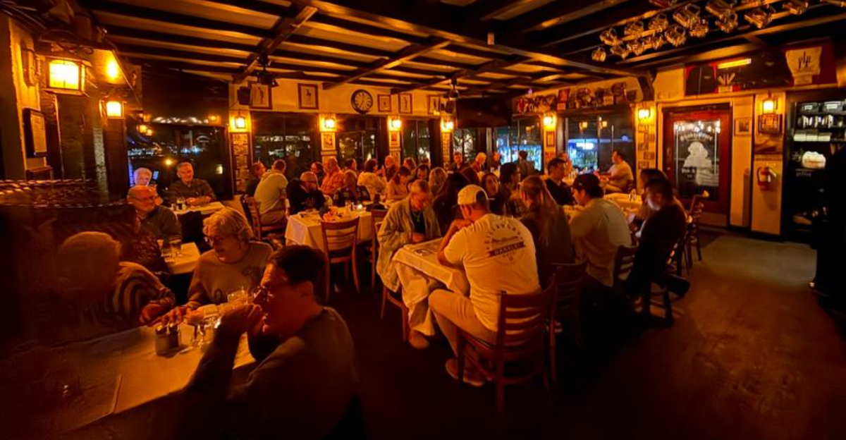 The 10 Best British Food Spots In California For Pub Classics And Comfort - Decor Hint