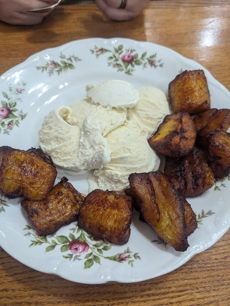 This Tiny Idaho Restaurant Is Worth The Drive For A Meal You Won't Forget - Decor Hint Fried Plantains And Ice Cream