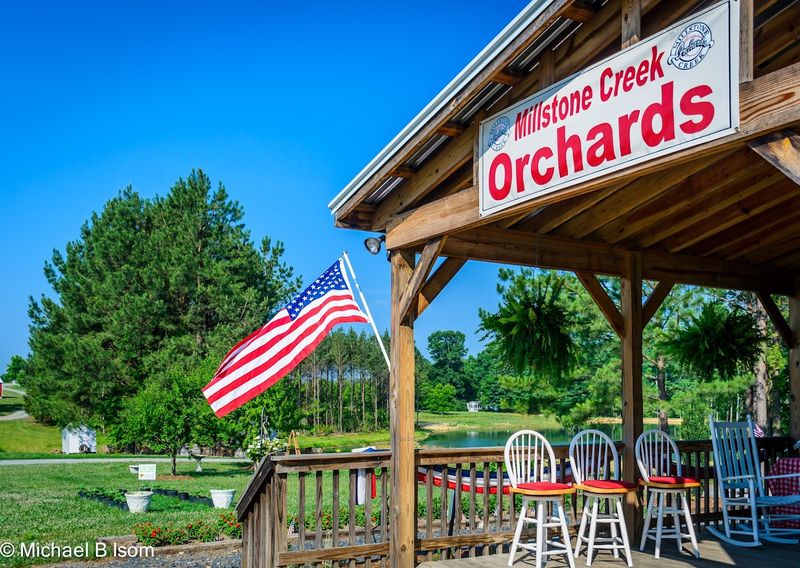 This Family Orchard Turns One Visit Into A Summer Tradition
