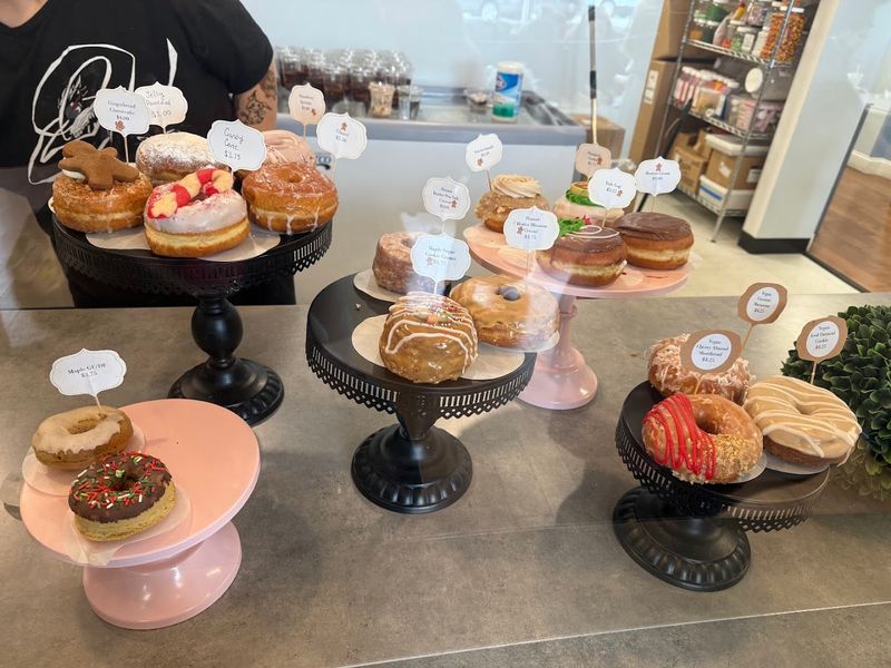 These 11 Donut Destinations Made Our New Hampshire Food Adventure Complete - Decor Hint NH Doughnut Co., Bedford