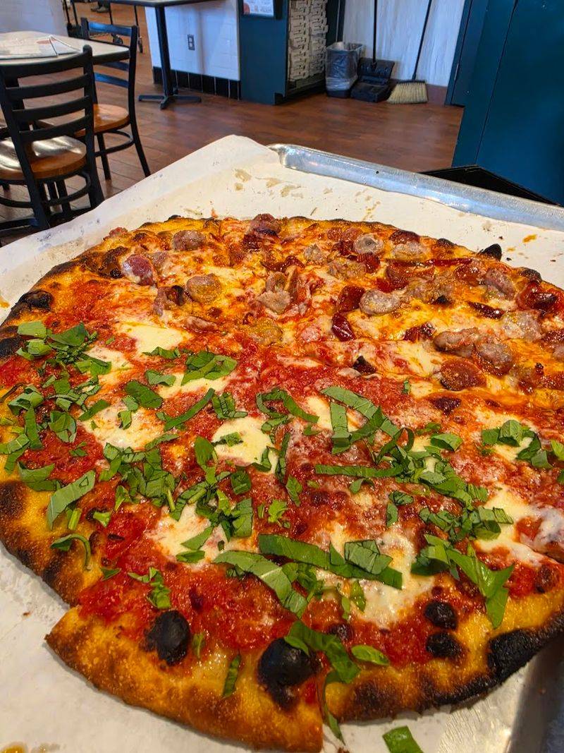 These 9 Rhode Island Restaurants Have Been Winning Over Pizza Lovers For Years - Decor Hint Frank Pepe Pizzeria Napoletana, Warwick