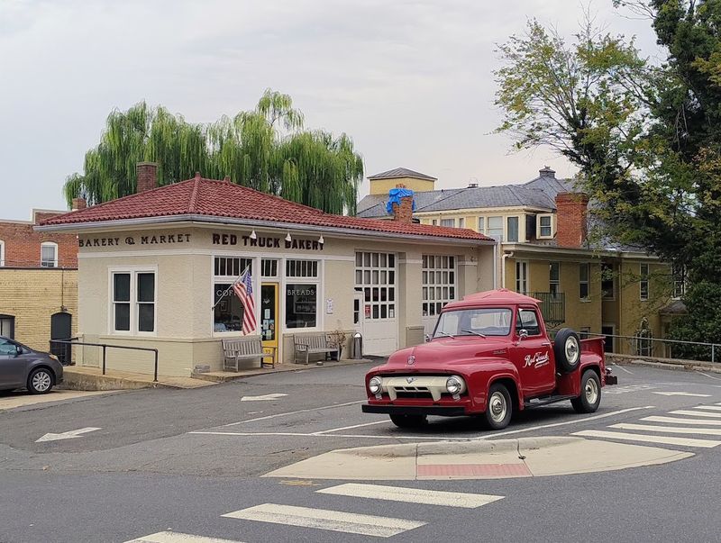 Red Truck Bakery, Warrenton