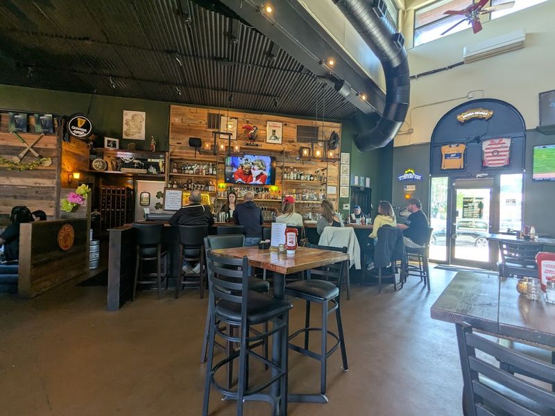 The Best North Carolina Soccer Bars To Watch The World Cup With Fellow Fans - Decor Hint The Harp & Crown
