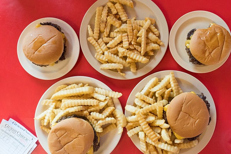 This Tiny Tennessee Burger Shack Will Ruin Every Other Burger You'll Ever Taste - Decor Hint Why The Bun Choice Matters Here