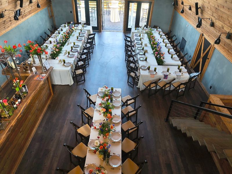 15 Charming Georgia Cafes With Scenic Views Perfect For This June - Decor Hint The Vineyard Cafe At Red Barn