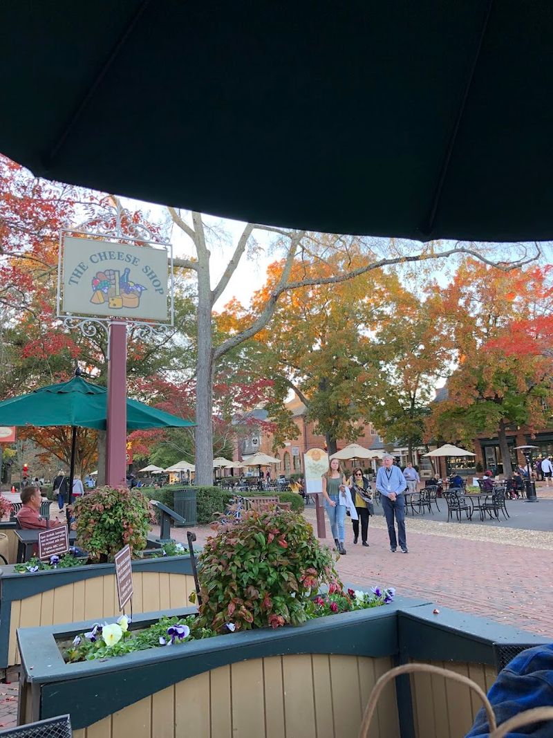 Eating Outside On Duke Of Gloucester Street