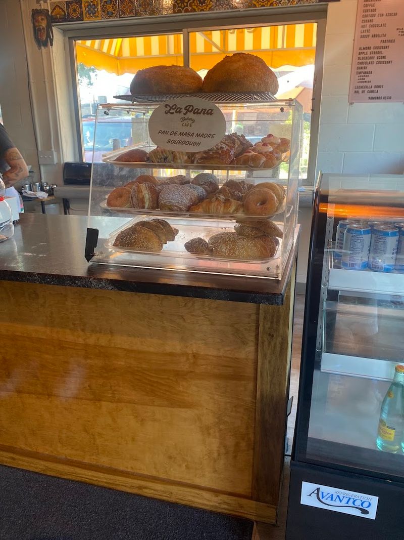 The Tiny Louisville, Kentucky Bakery That Sells Out By 10 AM Every Saturday Morning - Decor Hint A True Community Hub In Old Louisville