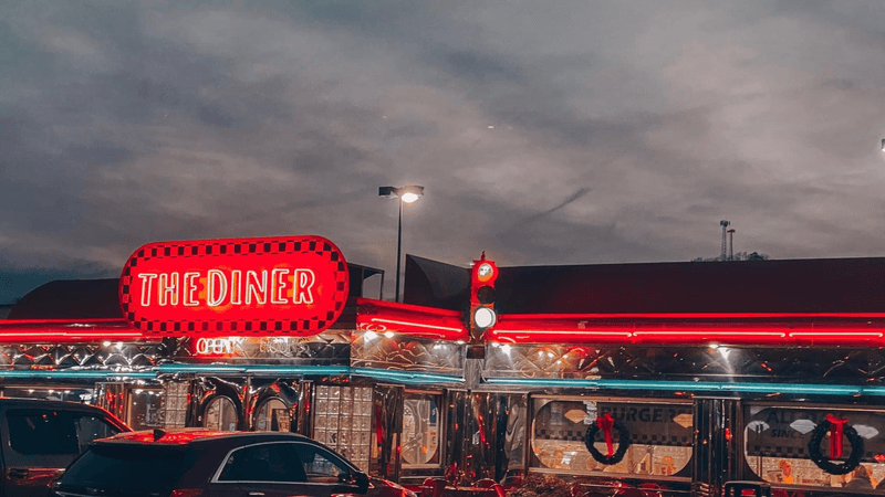 The Iconic 1950s Look That Pulls You In From The Road
