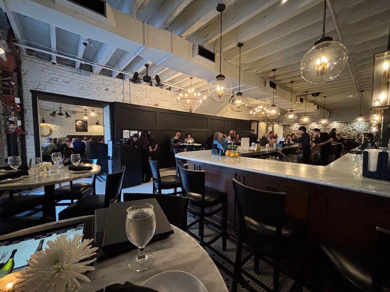Vic's On The River, Savannah