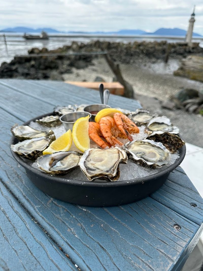 Skip The Fancy Spots And Try These Washington Seafood Shacks Locals Love - Decor Hint Taylor Shellfish Farms