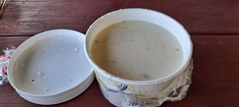 You Haven't Experienced Connecticut Seafood Until You've Tried This Famous Lobster Roll - Decor Hint Chowder Worth Ordering Before The Main Event