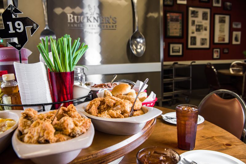 Fried Chicken That People Drive Hours To Taste