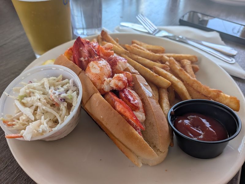 The Humble Connecticut Seafood Spot Where One Bite Explains All The Hype - Decor Hint The Lobster Roll That Started The Conversation