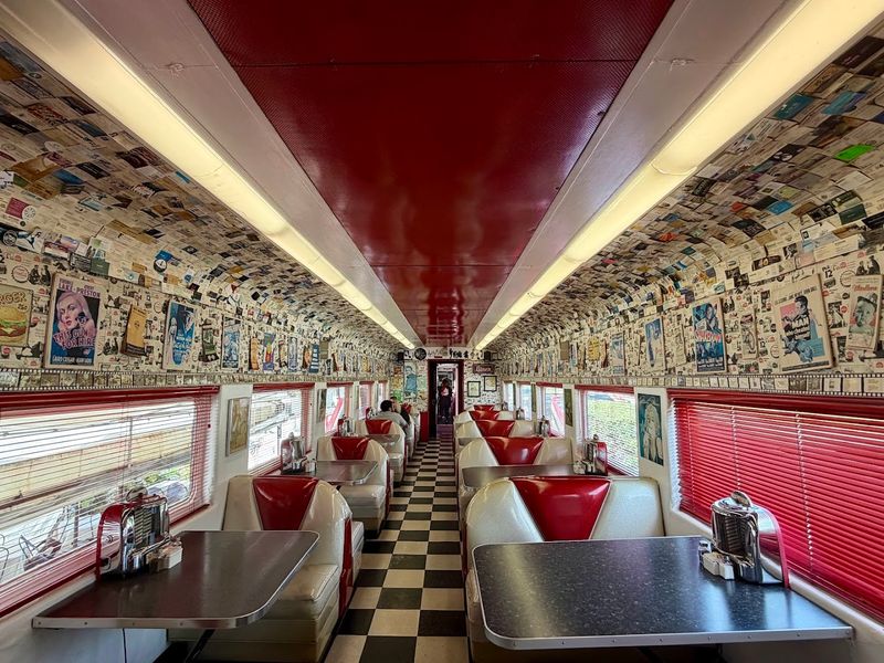 The Iconic 1950s Train Car Setting