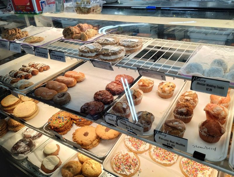 This Indiana Farm Market Is Known For Amish Fry Pies Worth The Drive - Decor Hint Black Raspberry And Cherry Fry Pie Flavors