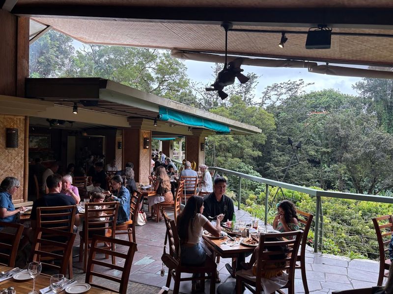 Service That Matches The Surroundings