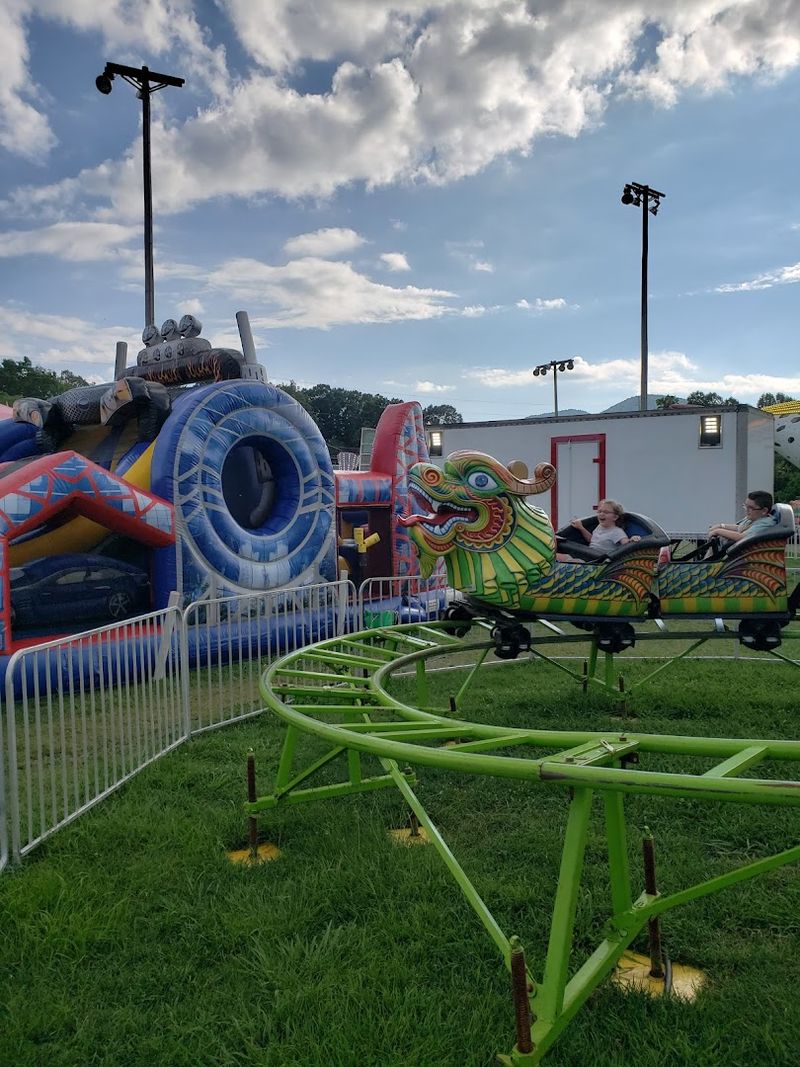 This Beautiful Hidden Mountain Fairgrounds In Georgia Is A Magical Escape From The City - Decor Hint The North Georgia Highlands Festival