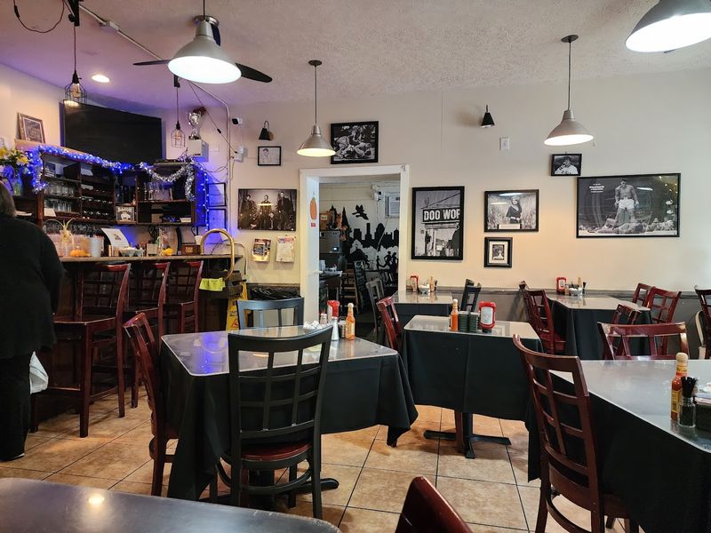 14 Louisville, Kentucky Brunch Spots That Are Absolutely Worth The Weekend Wait - Decor Hint Highland Morning