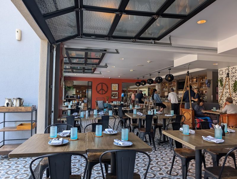 Pacific Hideaway, Huntington Beach