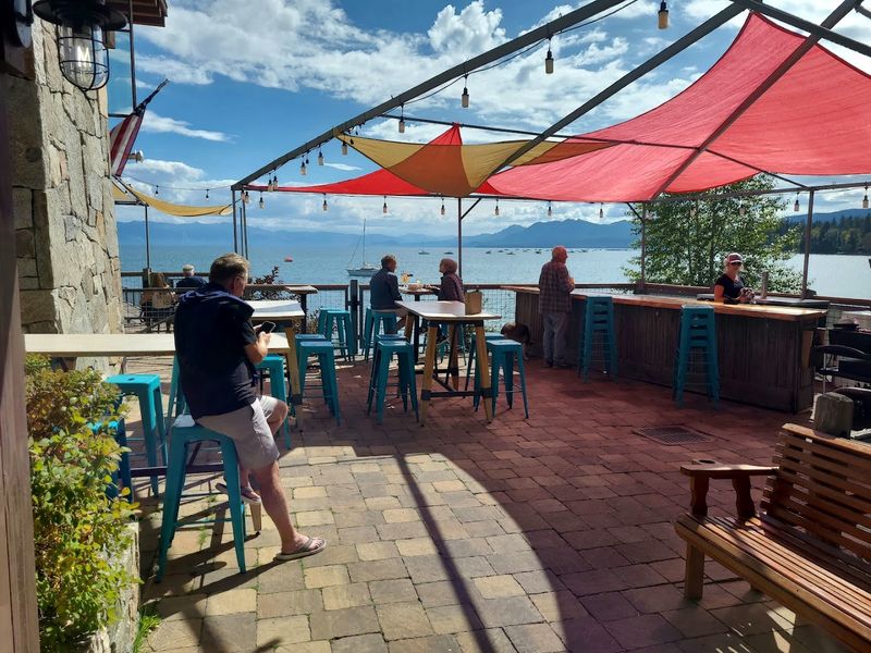 This Lakefront Grill Makes A California Meal Feel Like A Waterfront Escape - Decor Hint The Seasonal Side Bar Adds A Summer-By-The-Water Feeling