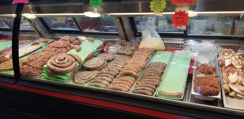 House-Made Sausages Worth Rearranging Your Schedule For