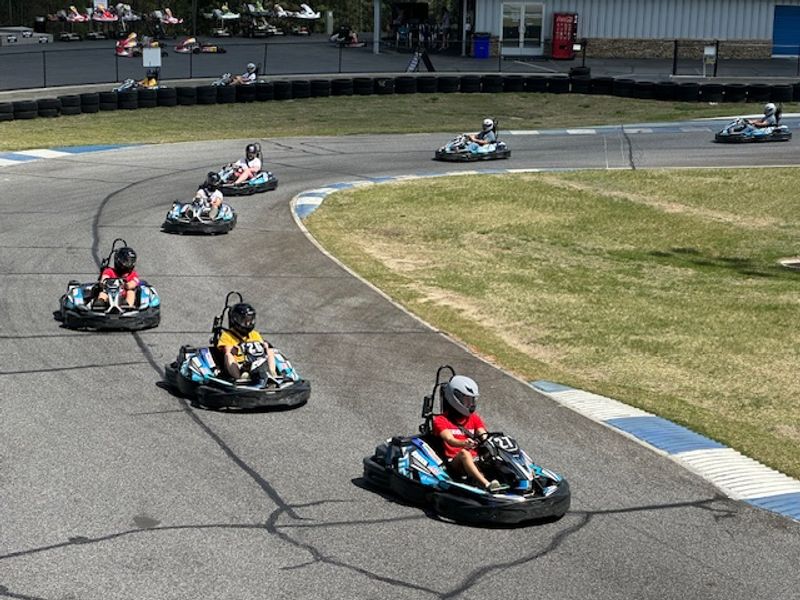 The Largest Go-Kart Racing Track In Georgia Will Take You On An Insanely Fun Ride - Decor Hint High-Speed Rental Karts That Reach 55 To 60 MPH