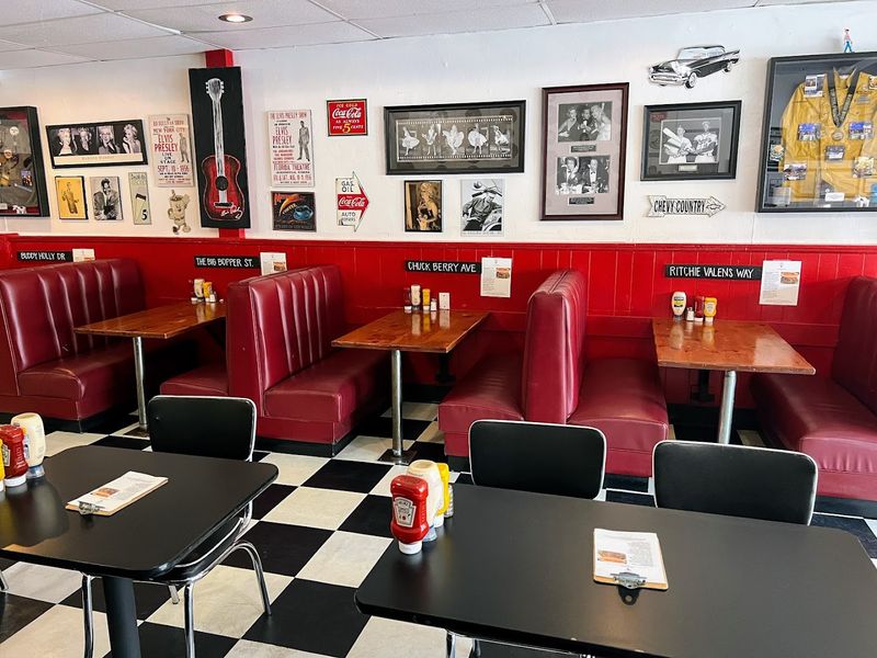 A 50s Diner Atmosphere That Feels Genuinely Authentic
