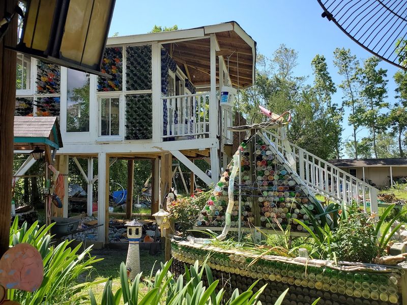 The Little-Known North Carolina Art Stop Where Painted Glass Turns A Roadside Yard Into A Wild Outdoor Gallery - Decor Hint A Roadside Yard That Looks Like Folk Art Took Over