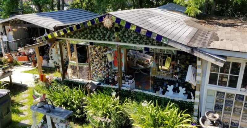 The Little-Known North Carolina Art Stop Where Painted Glass Turns A Roadside Yard Into A Wild Outdoor Gallery