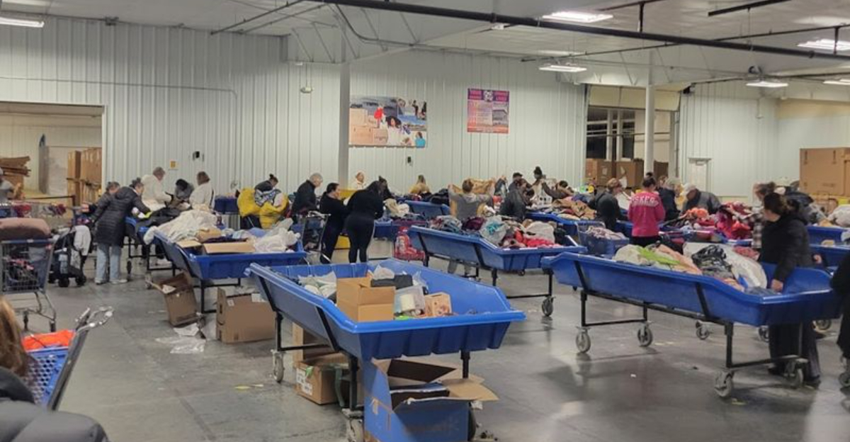 The Massive Thrift Store In Nebraska Where You Can Fill A Whole Cart For 27 - Decor Hint