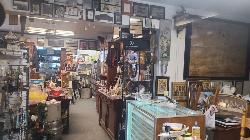 The Nebraska Flea Market Where $35 Goes A Lot Further Than You Would Expect - Decor Hint The First Impression That Hooks You