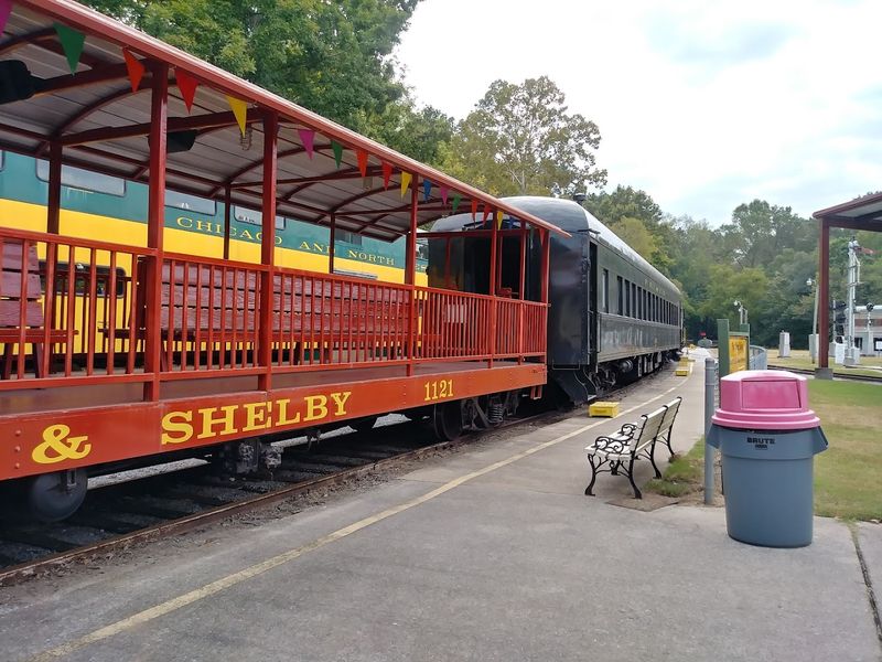 This Scenic Train Ride Through Alabama's Countryside Is A Must-See Experience - Decor Hint Pumpkin Junction Fall Family Event