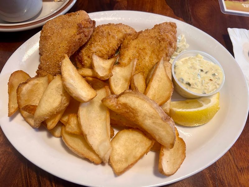 This Cozy Oregon Beachside Seafood Spot Is Known For Its Rich And Flavorful Clam Chowder - Decor Hint Fish And Chips Done The Right Way