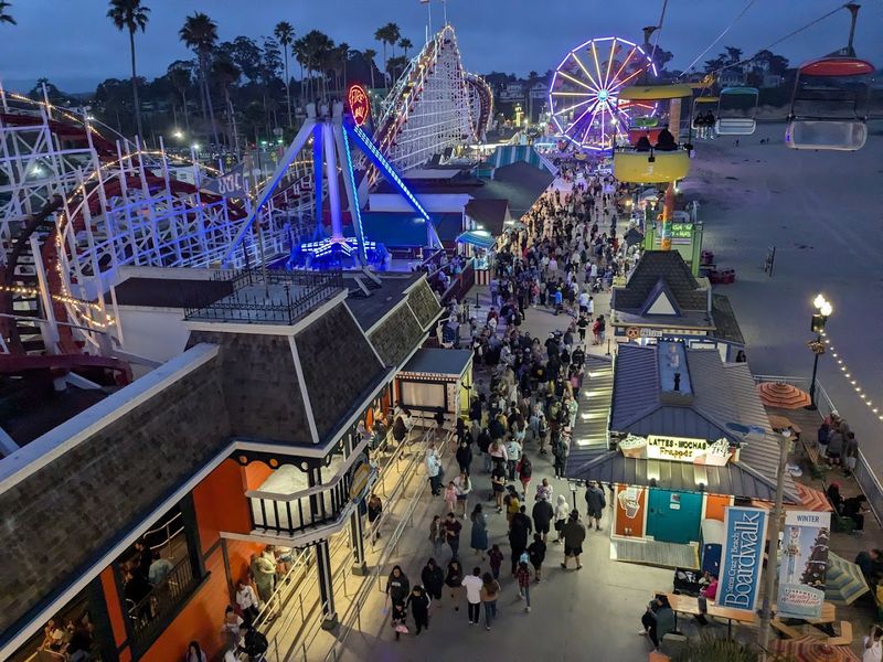 It Still Has Active Ride And Arcade Hours In 2026