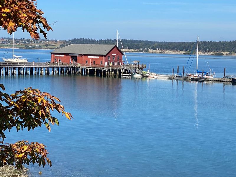 Seafood Lovers Need To Know About This Adorable Little Washington Town - Decor Hint The Wharf At Coupeville