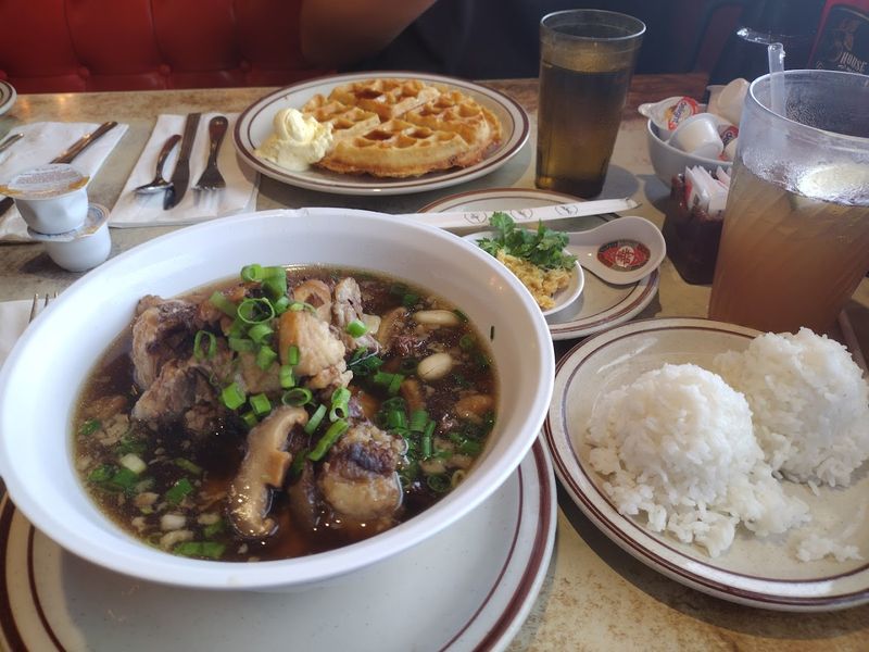 A Bowl Of Oxtail Stew From This Hawaii Diner Is Pure Island Comfort - Decor Hint Tips For Ordering Like A Local