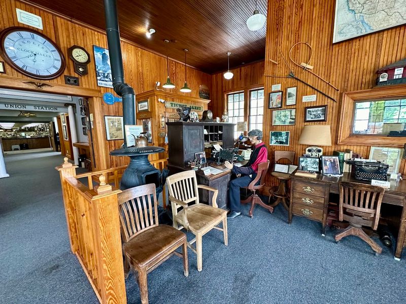 New York Is Hiding A Train Museum Every Railroad Fan Needs To See - Decor Hint Artifacts That Tell The Everyday Story Of Rail Life