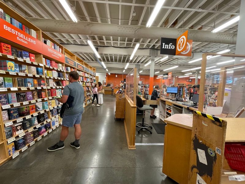 Staff Knowledge And Store Navigation Help