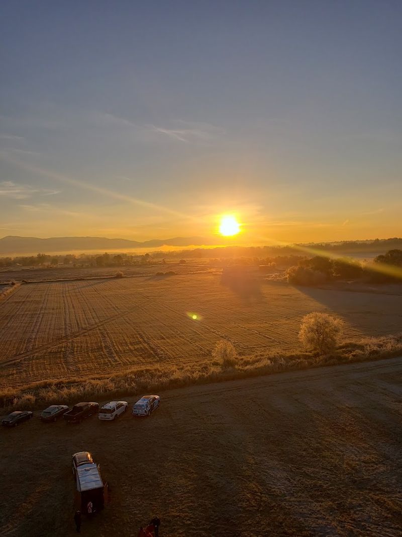 This Idaho Balloon Ride At Dawn Turns Every View Into The One You Won't Forget - Decor Hint Dawn Light Over Idaho Farmland