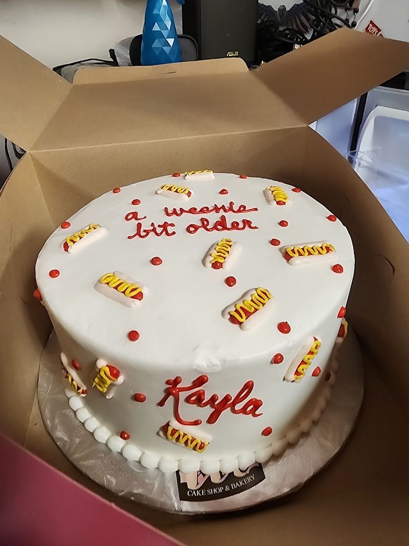 The New Mexico Cake Shop Where One Slice Can Make Your Whole Day Better - Decor Hint The Custom Cakes That People Talk About