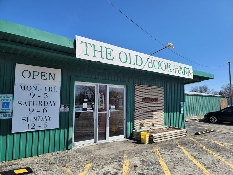 Why Serious Book Lovers Keep Coming Back To Forsyth