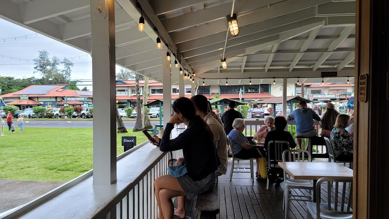 Why Retirees Keep Choosing This Town Over Bigger Hawaii Towns
