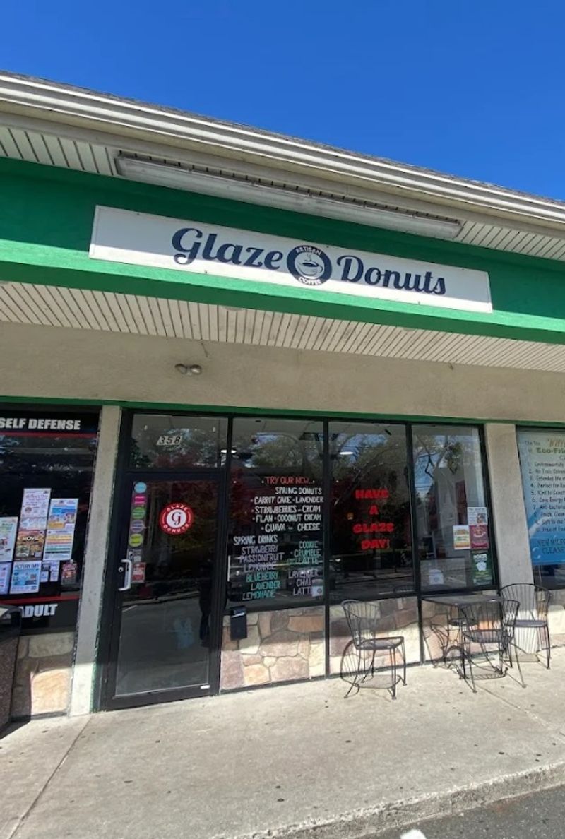 The Kronut That Brings Together Two Bakery Favorites