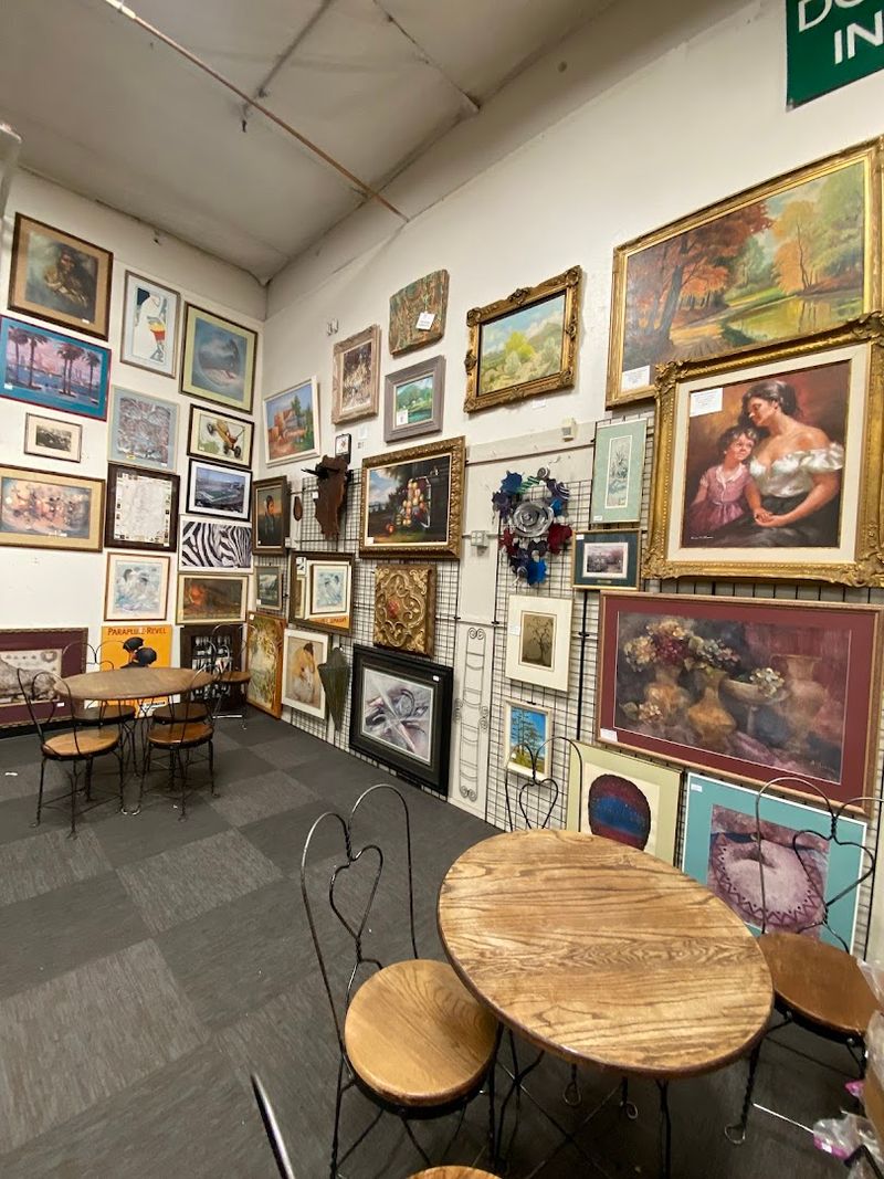 Over 600 Dealers Under One Roof