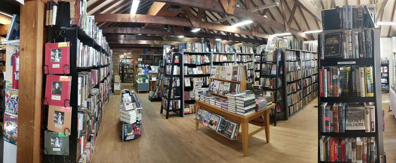 People Travel Across New Jersey To Browse The 50,000 Used Books At This Remarkable Bookstore - Decor Hint Every Book Is Hand-Cleaned And Carefully Maintained