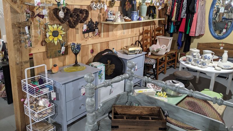 The Massive Flea Market In Maine That Feels Too Good To Be Real - Decor Hint Furniture And Repurposed Goods