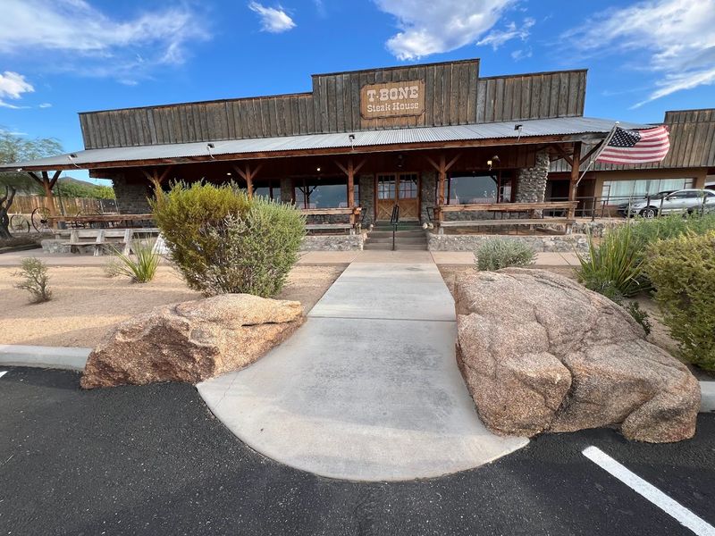 Why This Steak House Deserves A Spot On Every Arizona Food List