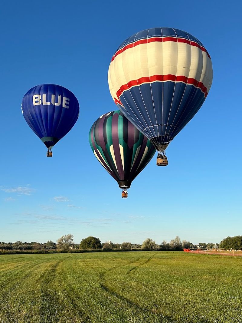 This Idaho Balloon Ride At Dawn Turns Every View Into The One You Won't Forget - Decor Hint Booking, Scheduling, And What To Expect